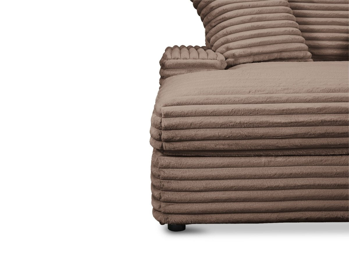 Canapé droit méridienne 1 place en gros côtelé doux taupe DAHO - DécoInParis