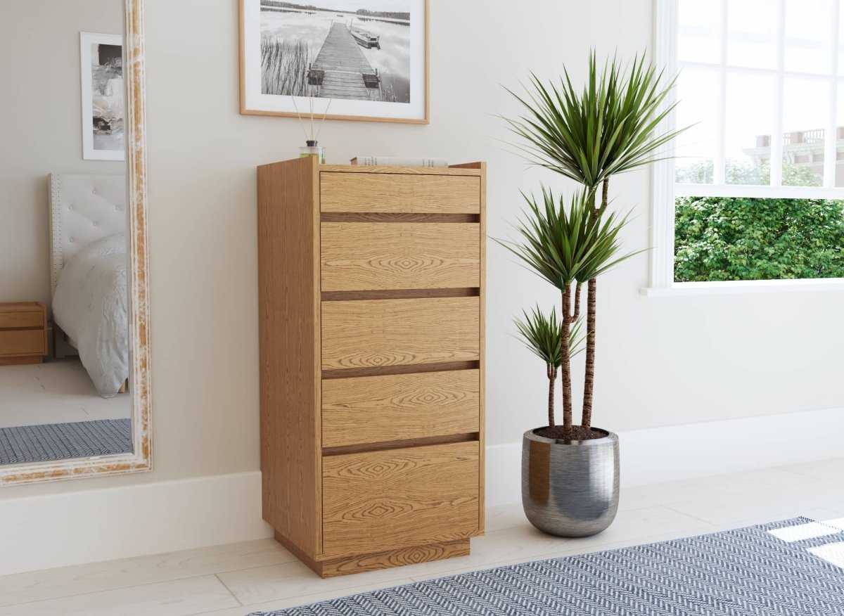 Commode 5 tiroirs en bois couleur chêne SACHA - DécoInParis