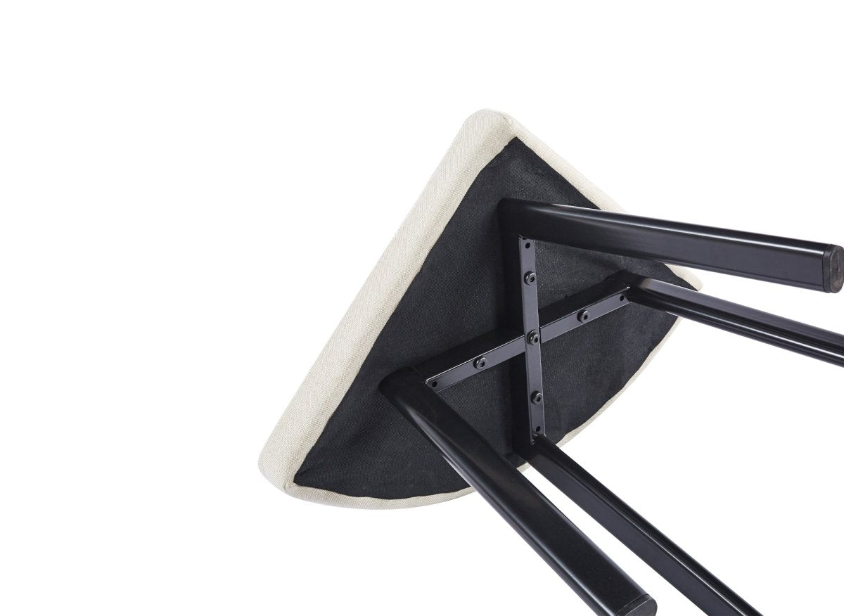 Ensemble table à manger en bois avec 4 tabourets beige IRINA - DécoInParis