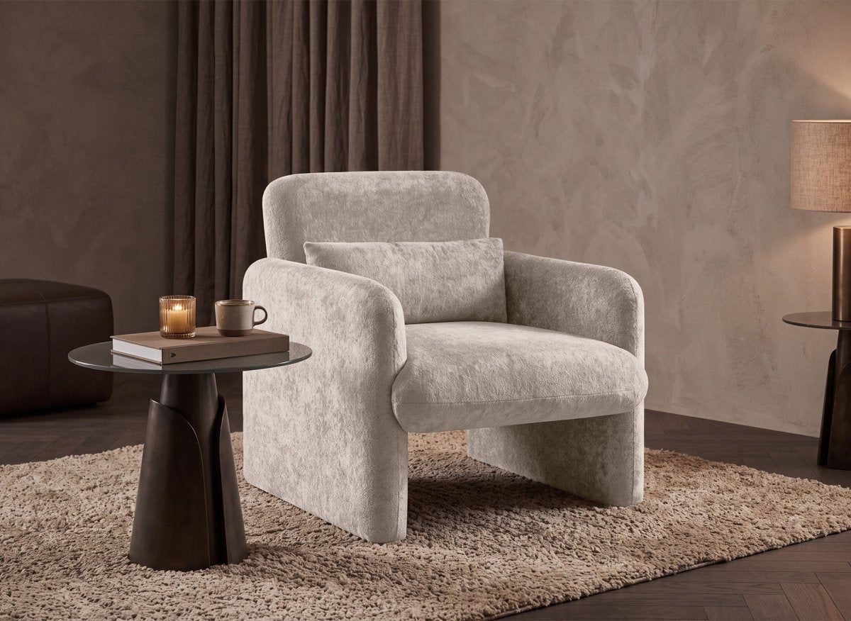 Fauteuil en velours beige PAMIO - DécoInParis