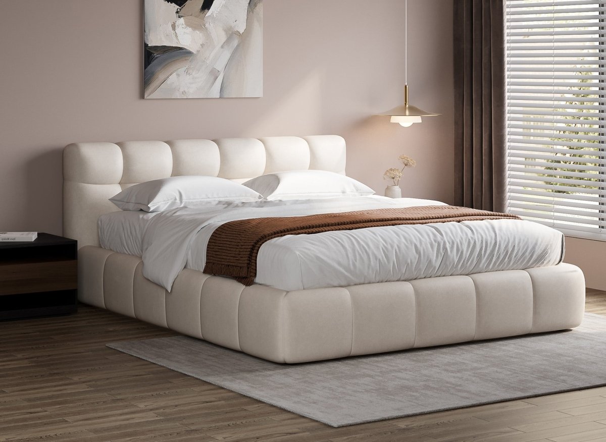 Lit coffre en velours beige 160x200 cm GEORGINA - DécoInParis