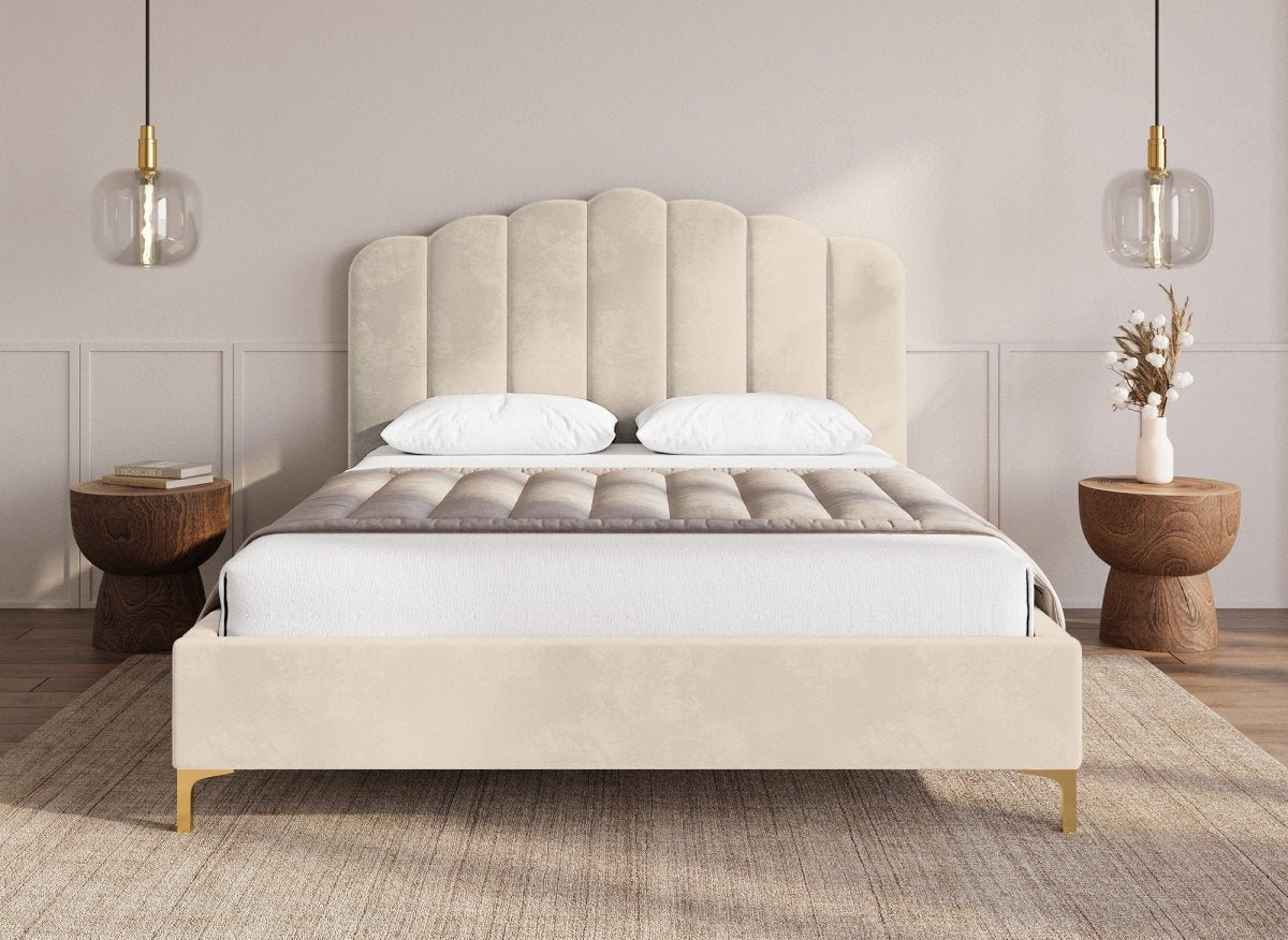 Lit double en velours beige 140x190 cm MARION - DécoInParis