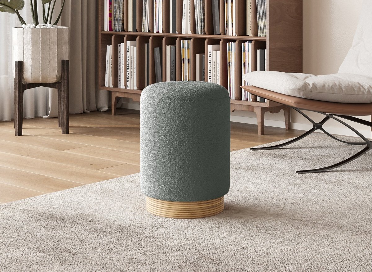 Pouf en tissu effet peau de mouton gris et bois TANY - DécoInParis