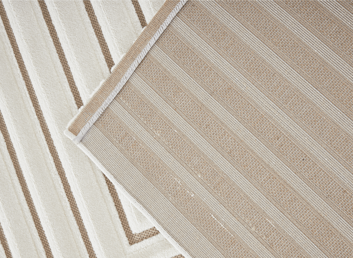 Tapis blanc écru à motifs chevrons 160 x 230 cm AMELIO - DécoInParis