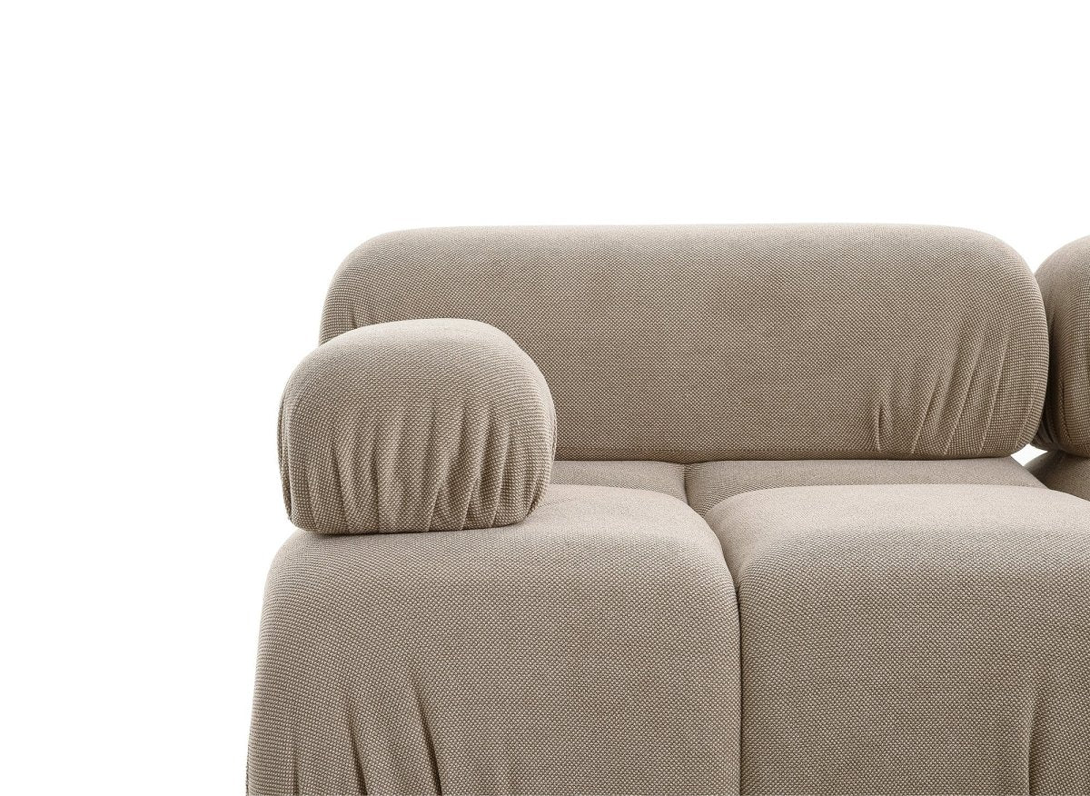 Canapé droit 3 places + pouf en velours texturé taupe SABRINA - DécoInParis