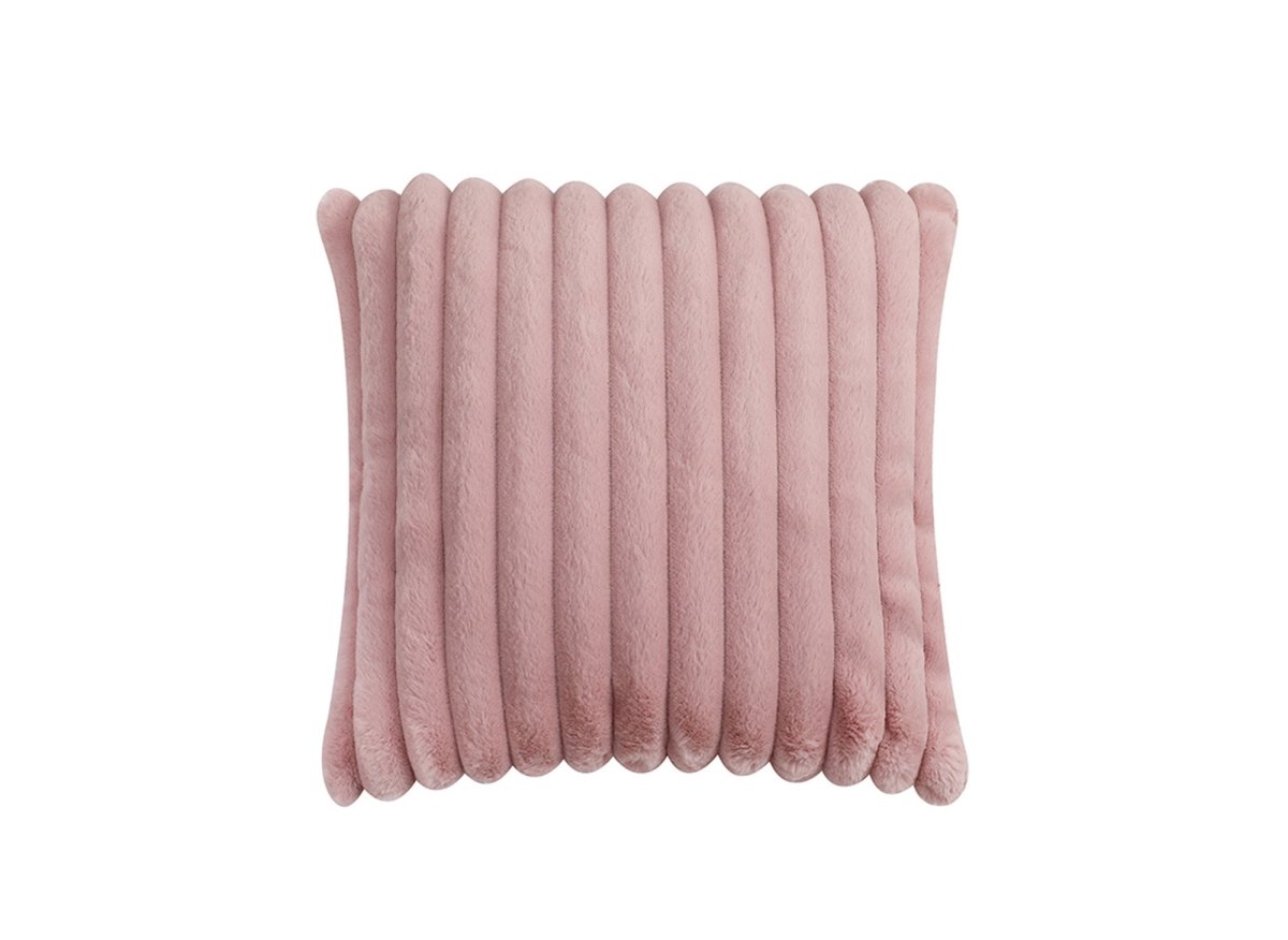 Coussin carré en velours côtelé effet fourrure rose 45x45 cm URBAIN - DécoInParis