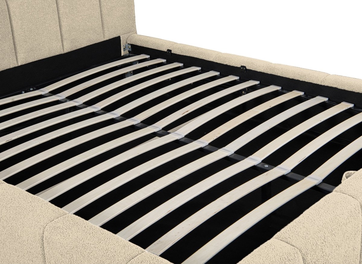 Lit coffre en tissu bouclette beige 140x190 cm MILIE - DécoInParis