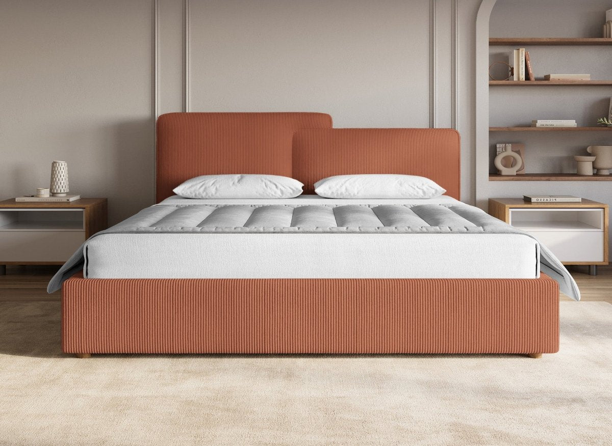 Lit coffre en velours côtelé terracotta 180x200 cm ZELIA - DécoInParis
