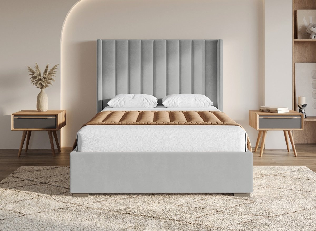 Lit coffre en velours gris 140x190 cm ALENA - DécoInParis