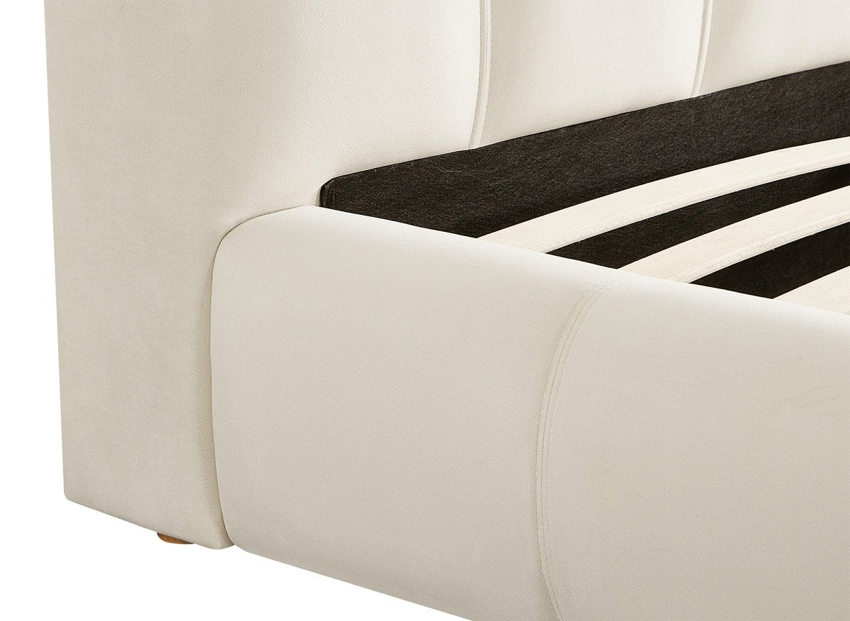 Lit double en velours beige 180x200 cm GEORGINA - DécoInParis