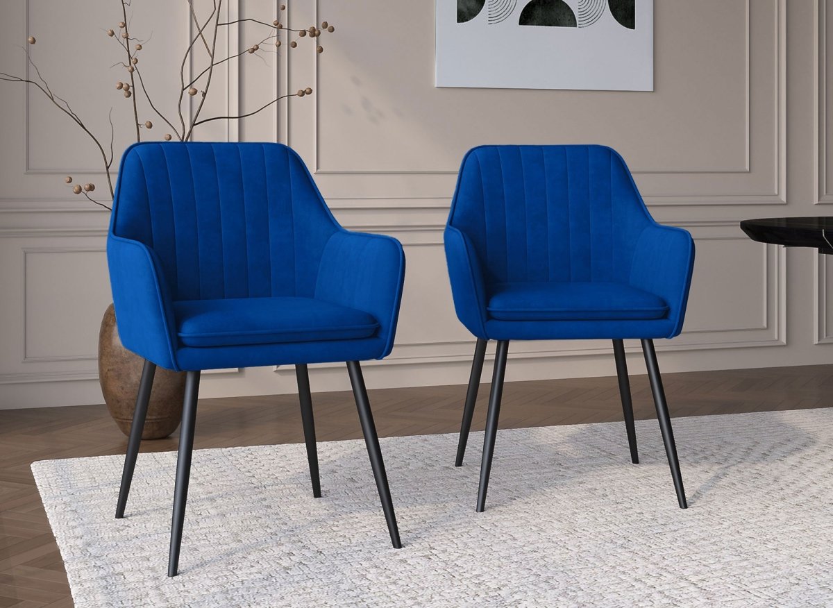 Lot de 2 chaises avec accoudoirs en velours bleu pieds noirs EDWIGE - DécoInParis