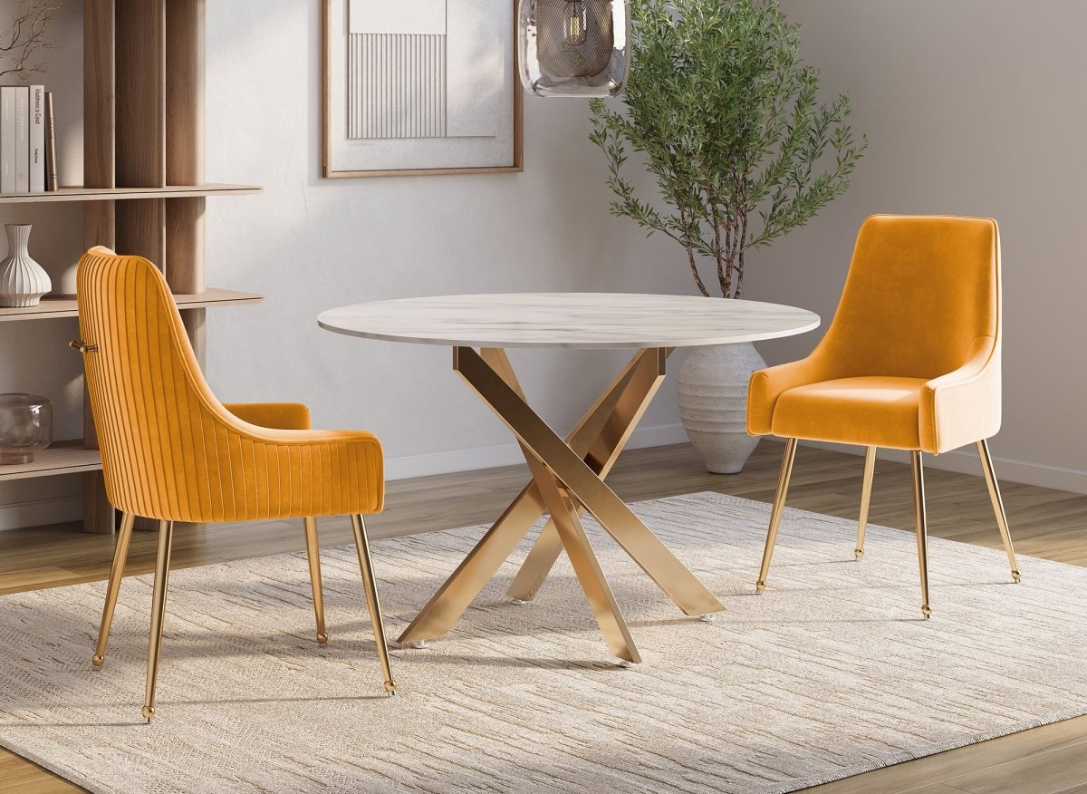 Lot de 2 chaises en velours moutarde pieds en métal doré DORY - DécoInParis