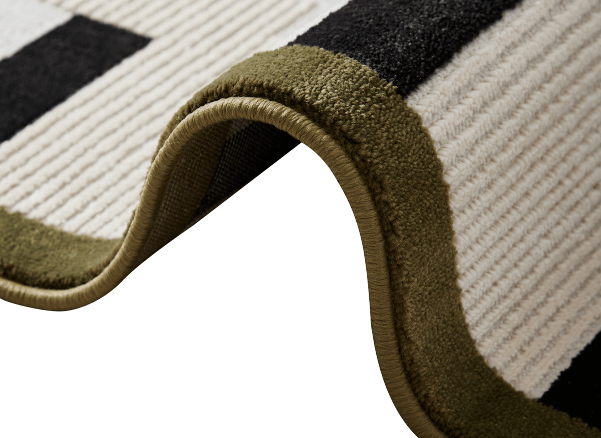 Tapis blanc à motifs noirs, verts et orange 200 x 290 cm ELINN - DécoInParis