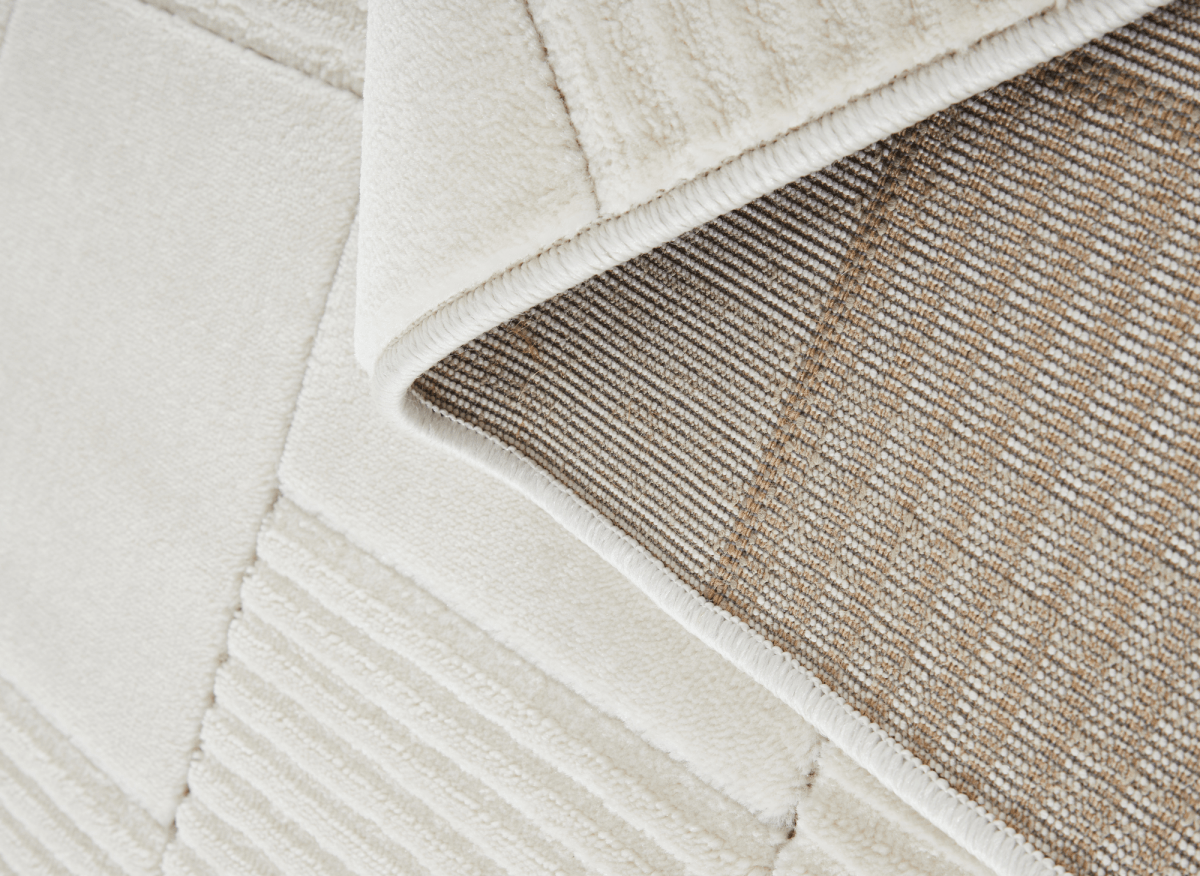 Tapis blanc écru à carreaux texturés 160 x 230 cm KARLINE - DécoInParis